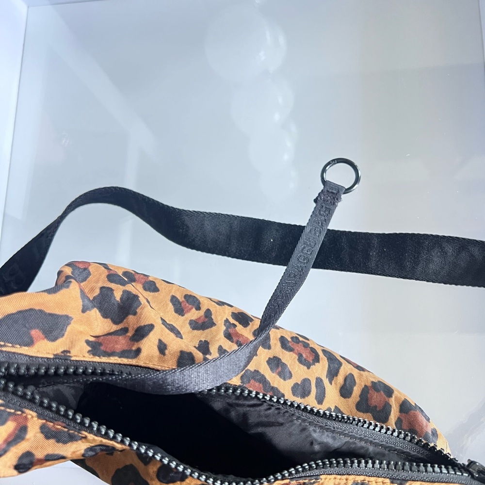 Baggu small Leopard Print  Bag - Picture 5 of 5